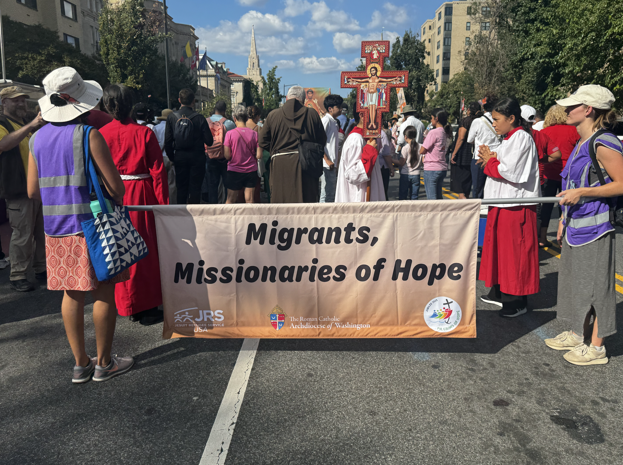 Become a Missionary of Hope. Migrants, Missionaries of Hope